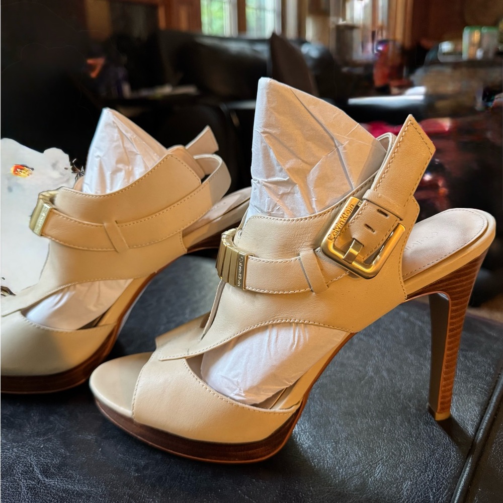Calvin Klein Collection Cream High Heels